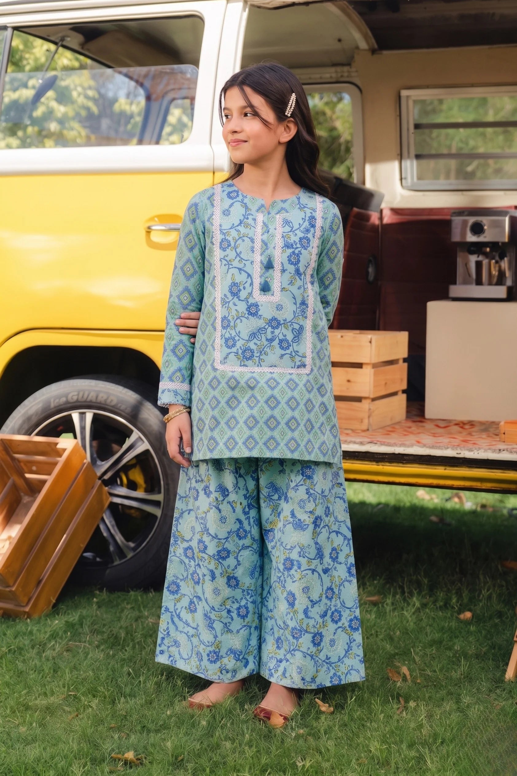 Floral Print Digital Lawn Co-Ord Set with Traditional Farshi Shalwar